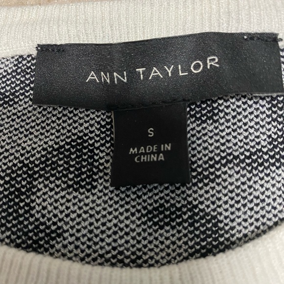 Ann Taylor Animal Print Sweater, size small - Picture 2 of 2